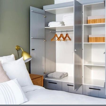 باريس Bright 1Bedroom Apartment Centrally Located With Most Beautiful Views From Seine At 10 Minutes Walking From Beaugrenelle Shopping Mall And Eiffel Tower المظهر الخارجي الصورة